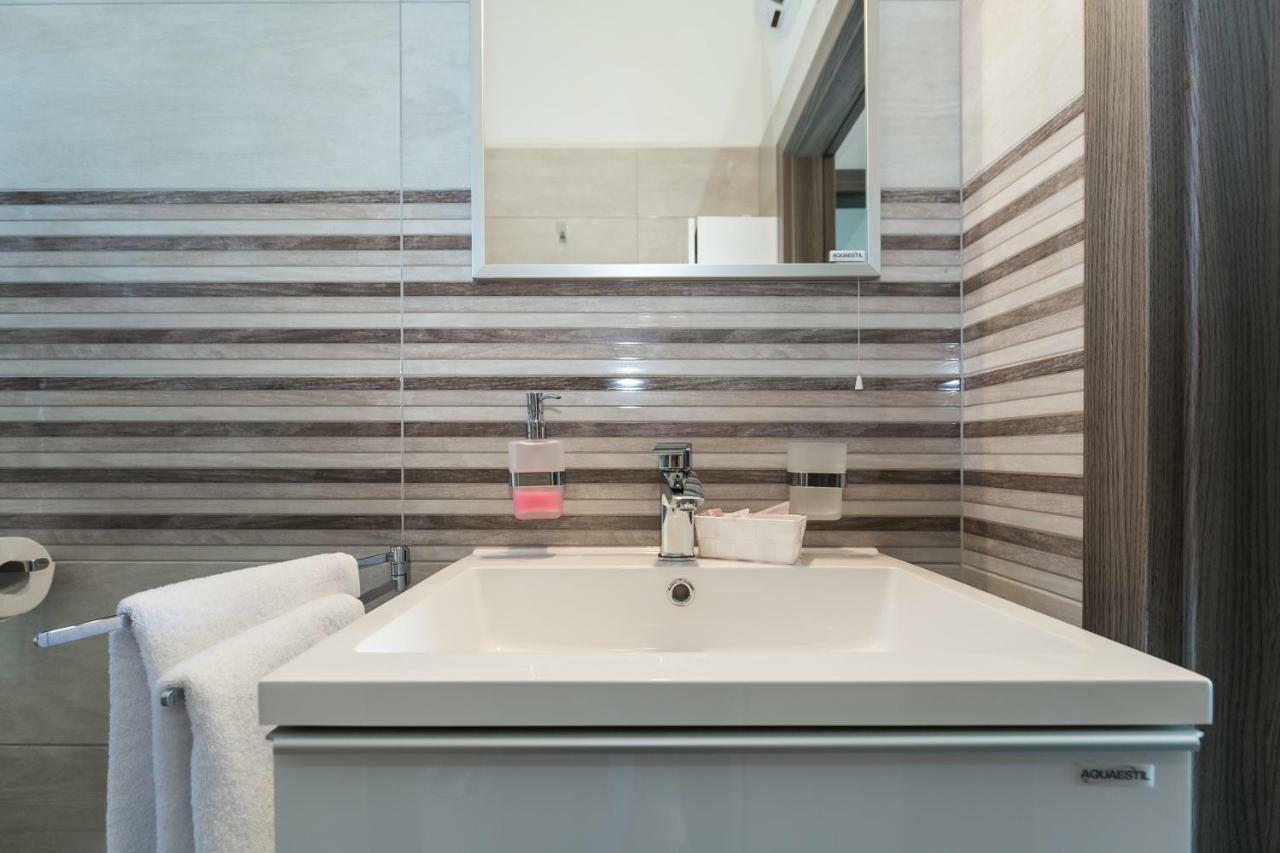 Modern And Spacious Apartment Bibinje Esterno foto