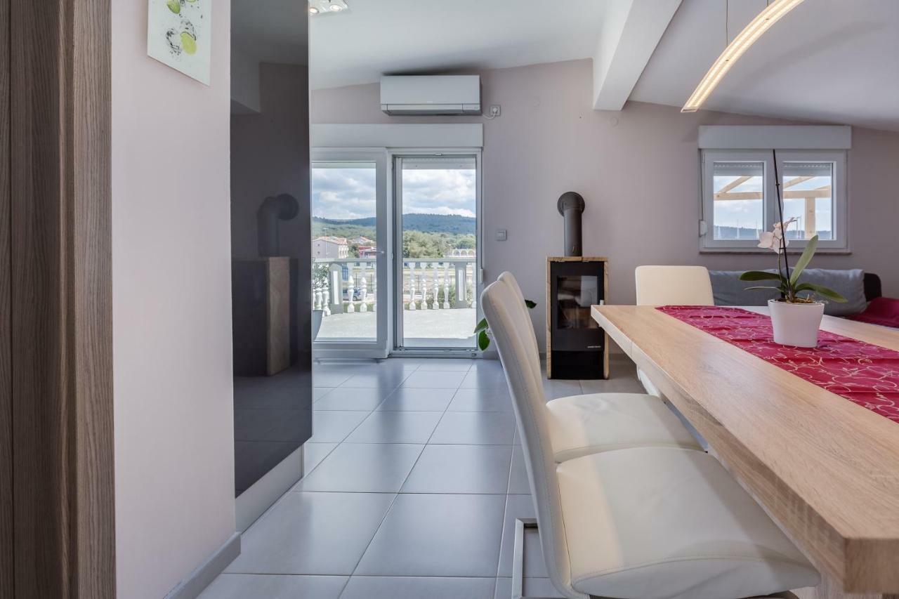 Modern And Spacious Apartment Bibinje Esterno foto