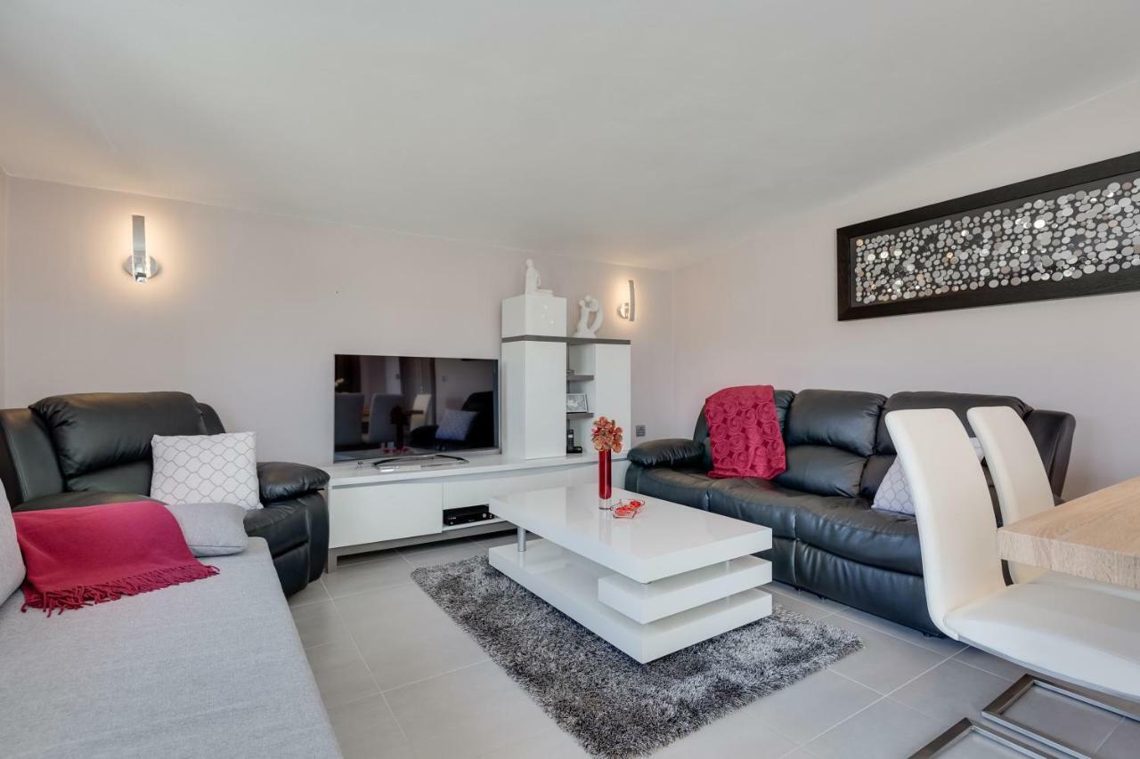 Modern And Spacious Apartment Bibinje Esterno foto