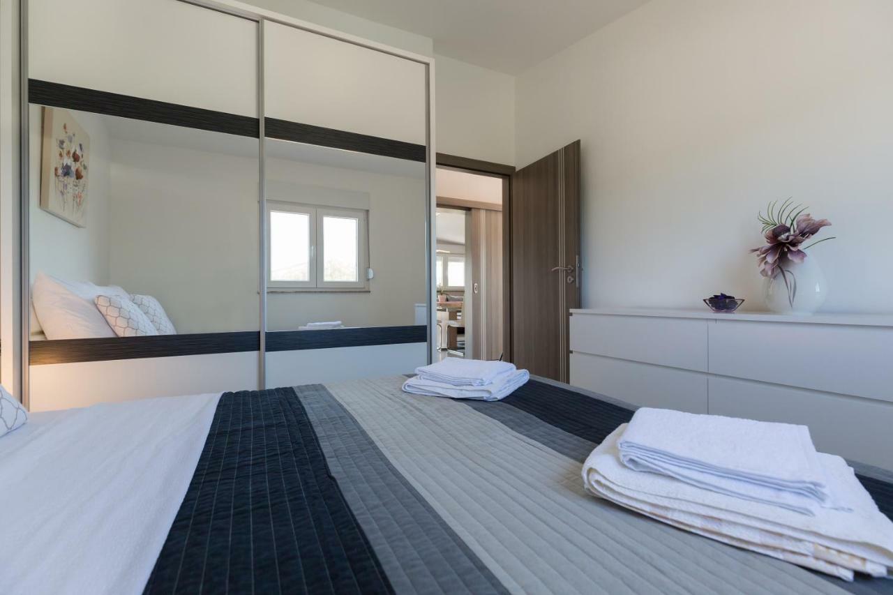Modern And Spacious Apartment Bibinje Esterno foto